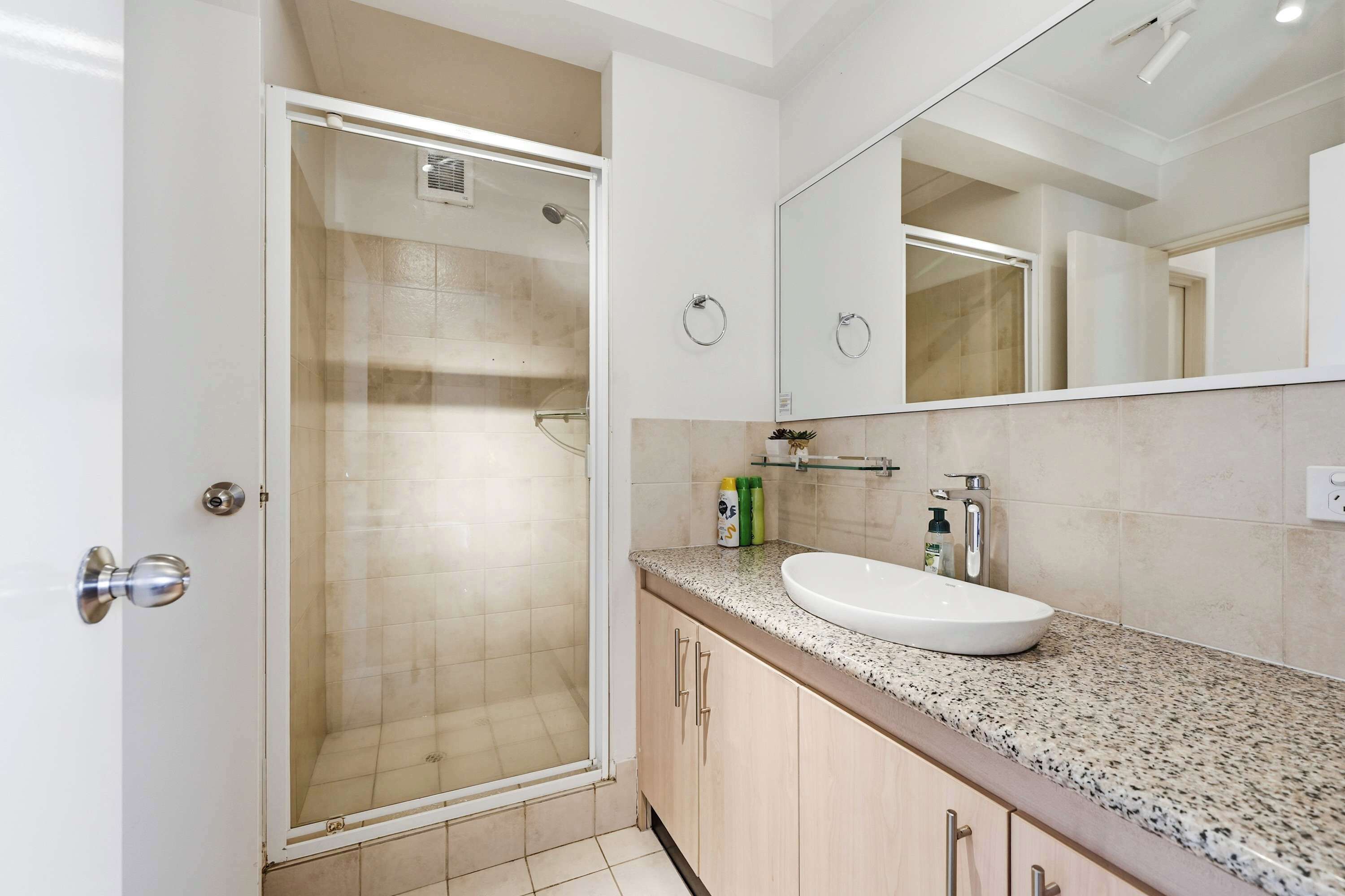 Shower, hair dryer, shampoo