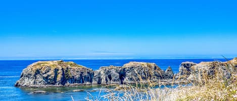Una playa cerca