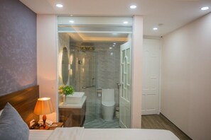 Departamento superior | Escritorio, cortinas blackout, wifi gratis y ropa de cama 