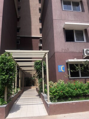 Exterior - Deeya Suites (Bengaluru)