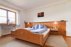 2 habitaciones, caja de seguridad en la habitación y ropa de cama 