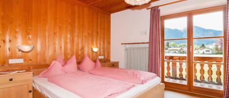 2 Schlafzimmer, Zimmersafe, Bettwäsche