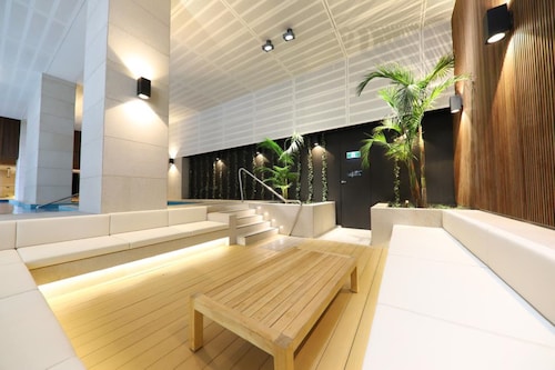 ReadySet Apartments on Rose Lane