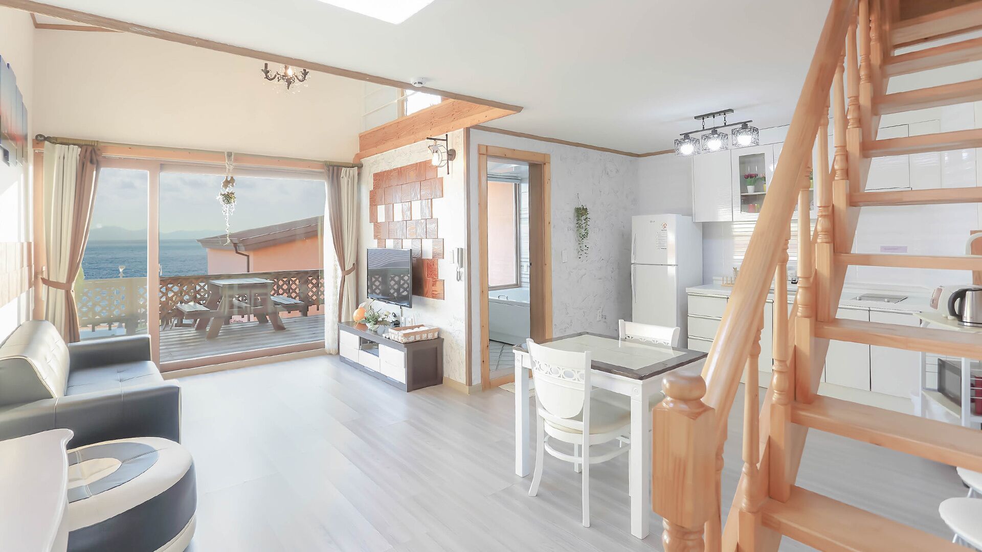 venezia | living area | 42-inch led tv with cable channels, tv