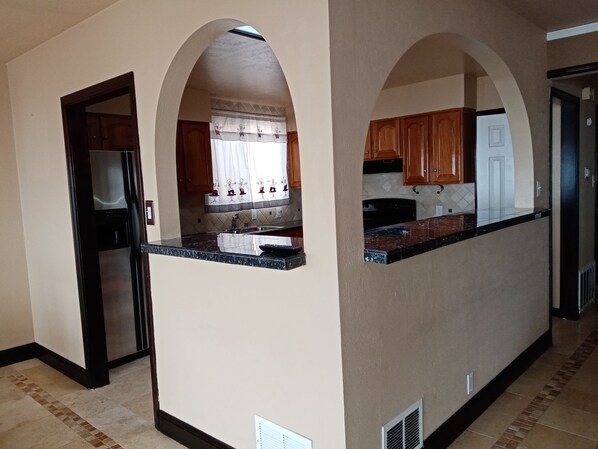 Interior - House with Panoramic view 15 mins to SF airport (Daly City)