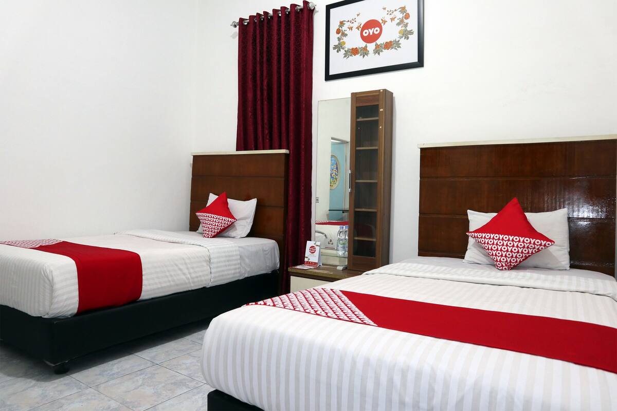 Free WiFi, bed sheets