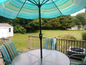 Outdoor dining - Stone Harbor Hideaway (Cape May Court House)