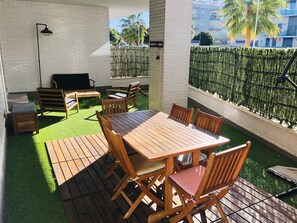Outdoor dining - Apartment at the beach (Cambrils)