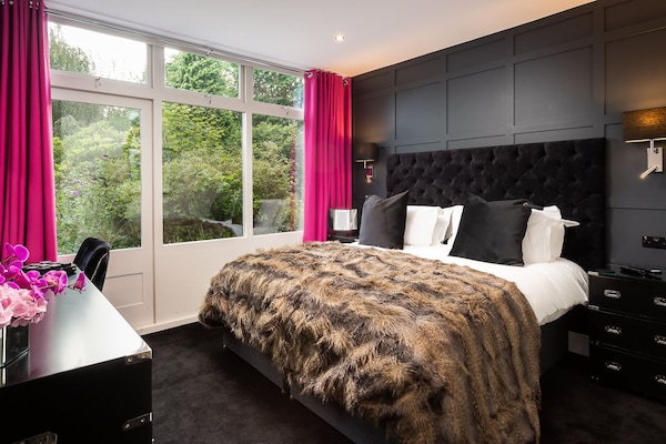 Deluxe-Studiosuite, 1 Schlafzimmer, Gartenblick, Erdgeschoss | Ausblick vom Zimmer