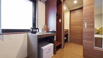 Schallisolierte Zimmer, kostenloses WLAN, Bettwäsche