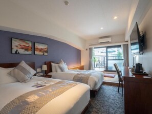 Ropa de cama de alta calidad, cubrecamas y escritorio 