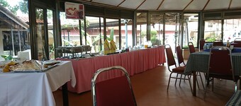 Sunset International Hotel