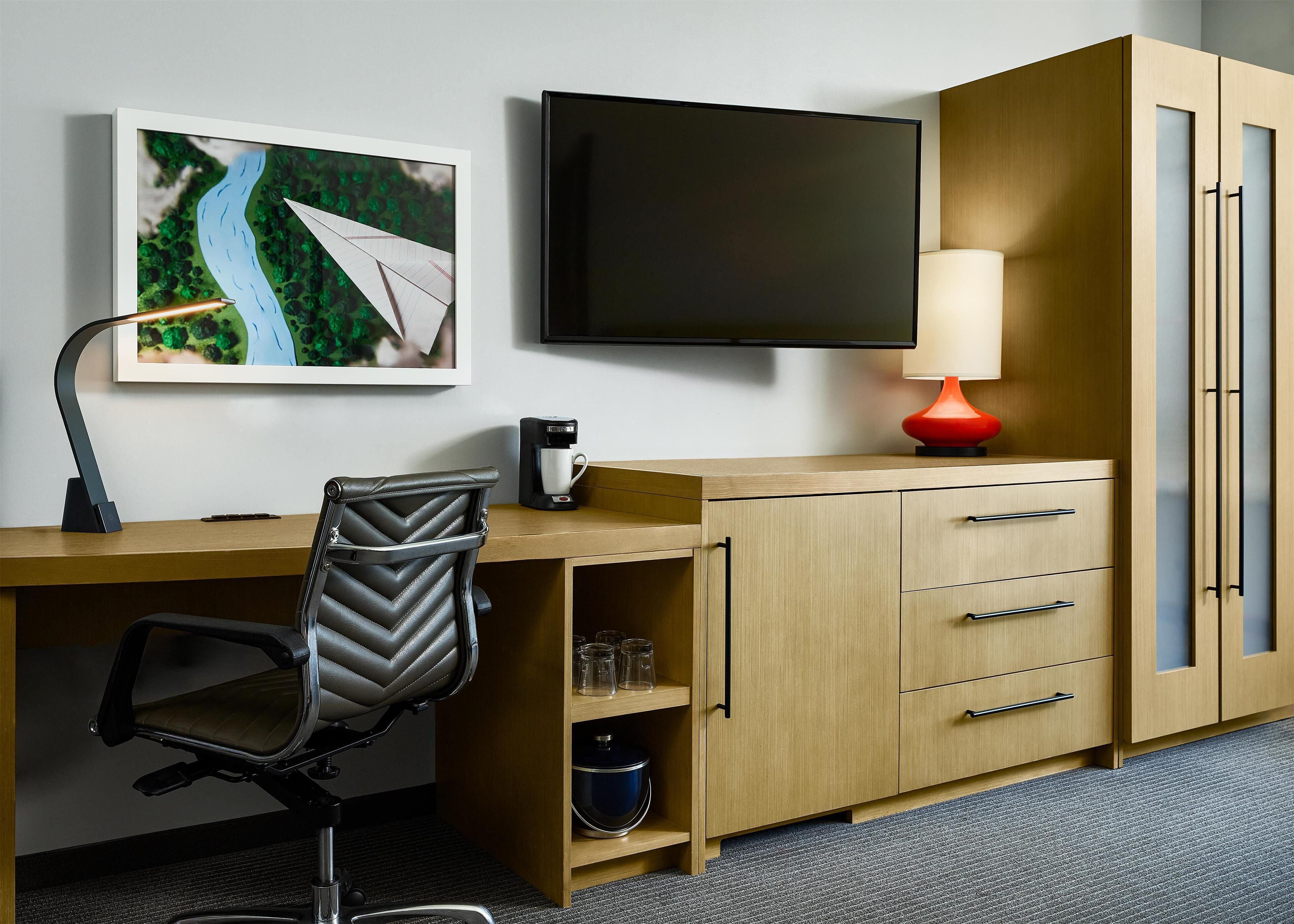 1 bedroom, in-room safe, desk, laptop workspace