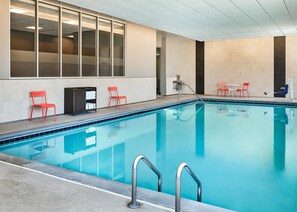 Indoor pool - Hyatt Place Peña Station/Denver Airport (Denver)