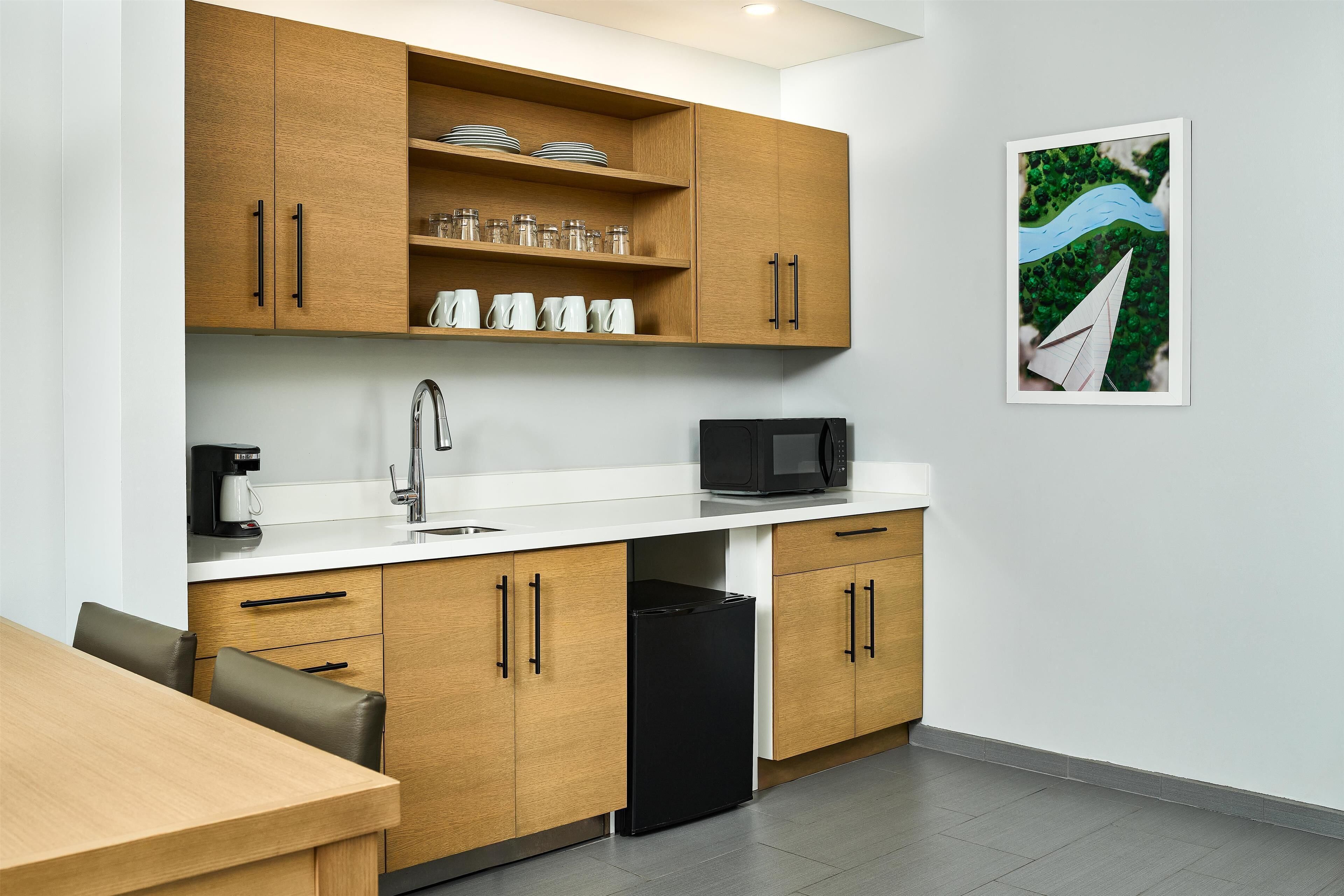 suite, 1 king bed with sofa bed | 1 bedroom, in-room safe, desk, laptop workspace