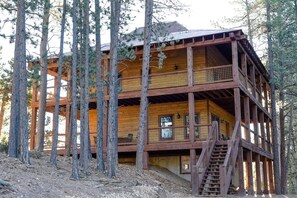 Exterior - Gold Baron Lodge - Access to Pool! (Lead)