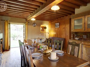 Dining - Cozy lodging for 6 near slopes, pets allowed (Jeansagnière)