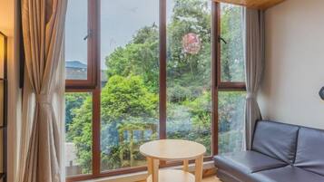 Blackout curtains, free WiFi, bed sheets
