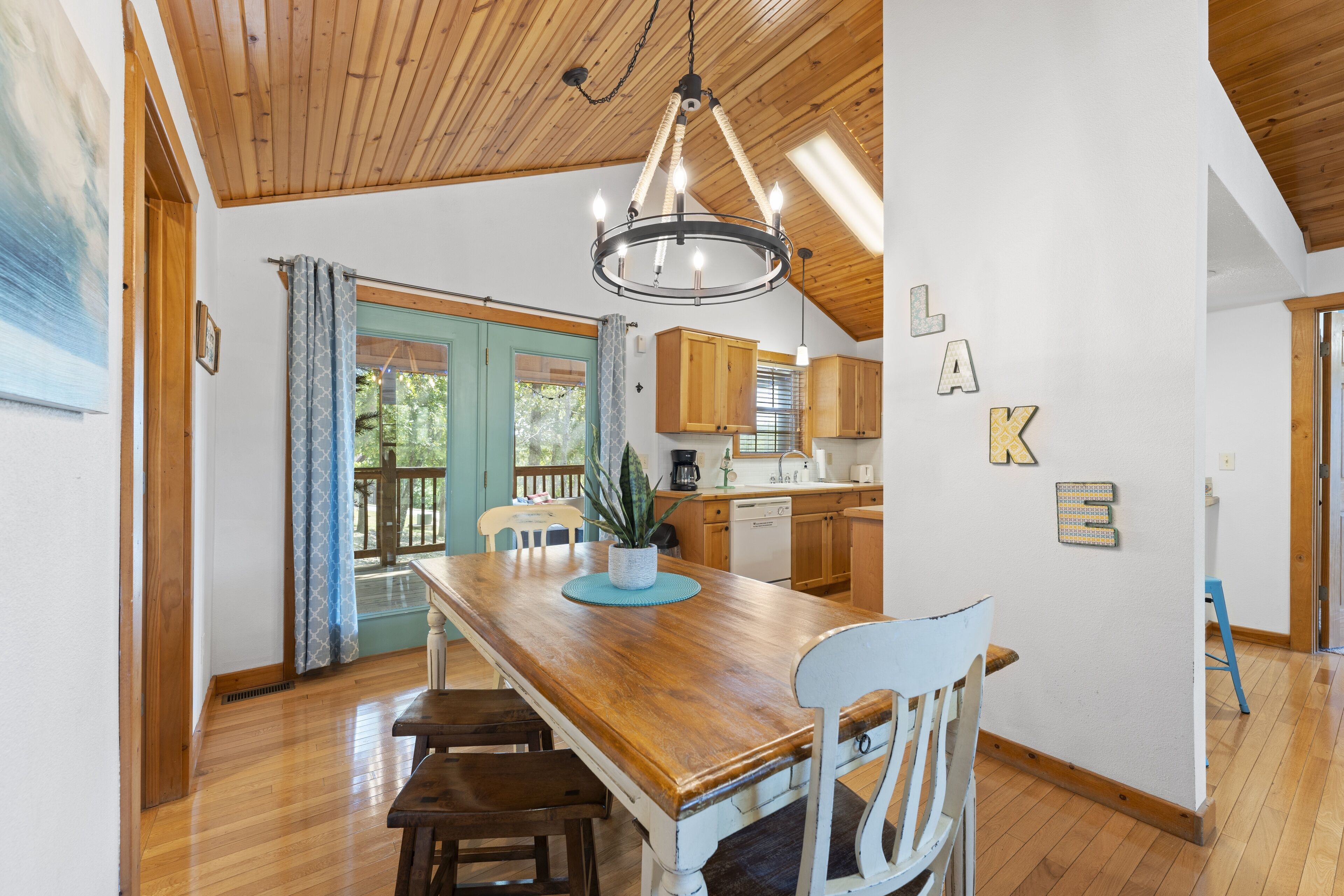 Cottage, 2 phòng ngủ | Khu ăn uống