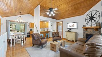 Cottage, 2 Bedrooms | Living area | Smart TV