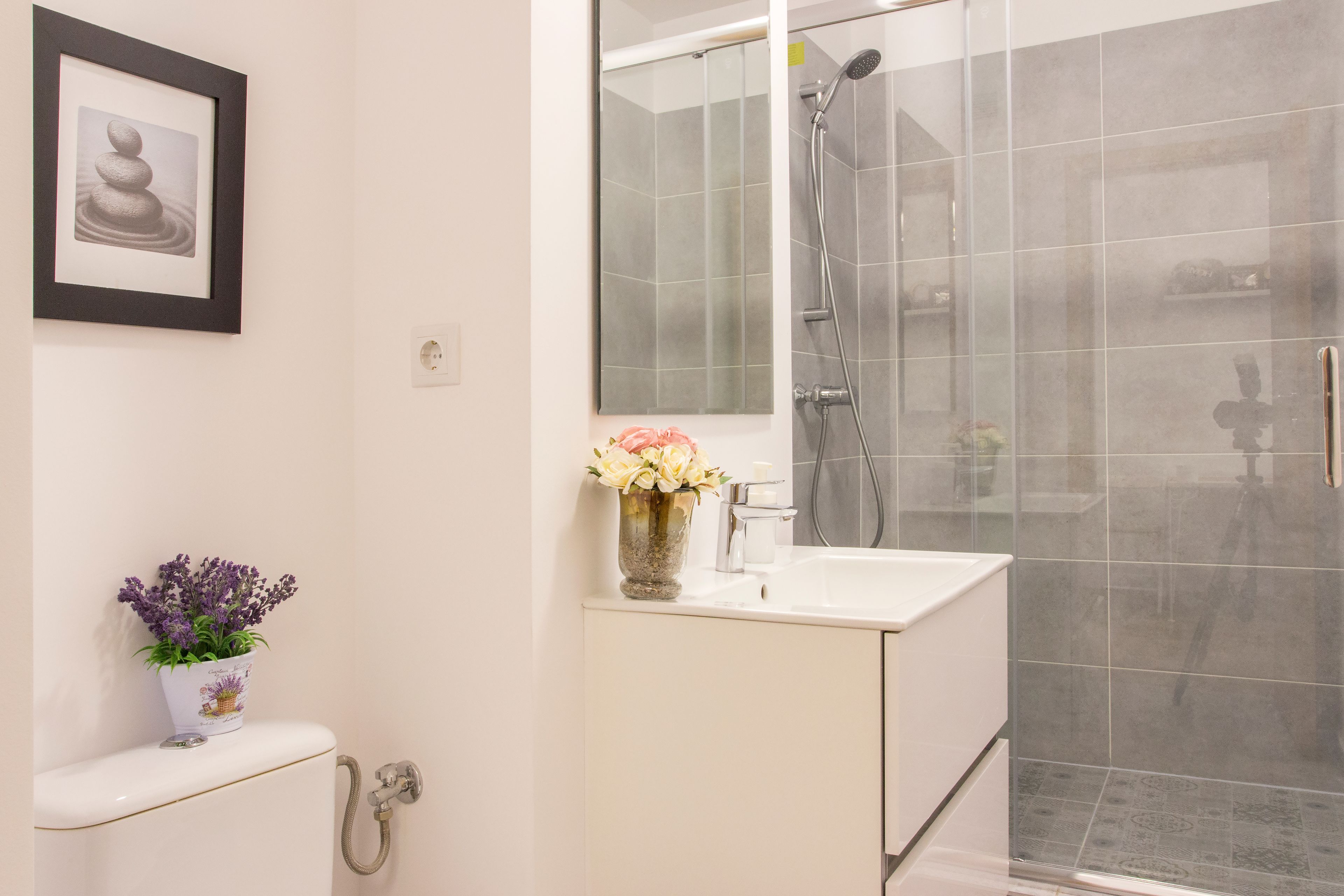 Premium Apartment, Balcony, City View | Bathroom | Shower, free toiletries, hair dryer, slippers