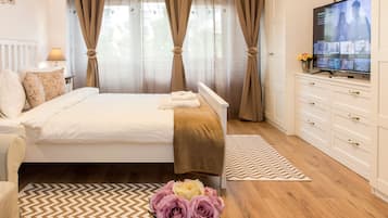 Apartemen Premium, balkon, pemandangan kota | 1 kamar tidur, seprai Frette Italia, dan seprai premium