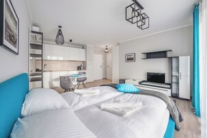 Studio (35, ul. Orla Bialego 1) | Living area | Flat-screen TV