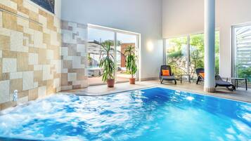 Indoor pool, outdoor pool