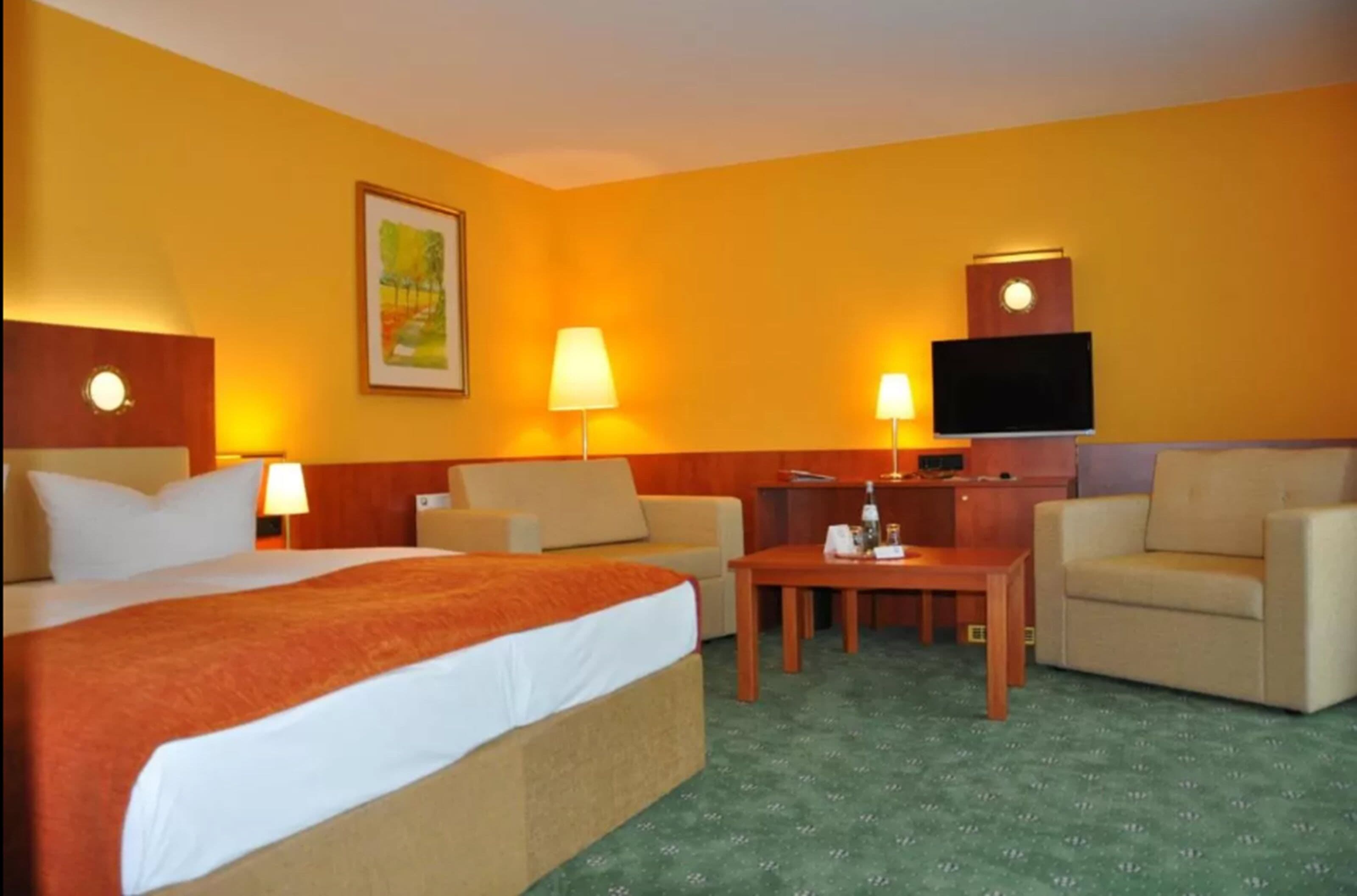 junior suite | 1 bedroom, in-room safe, desk, soundproofing