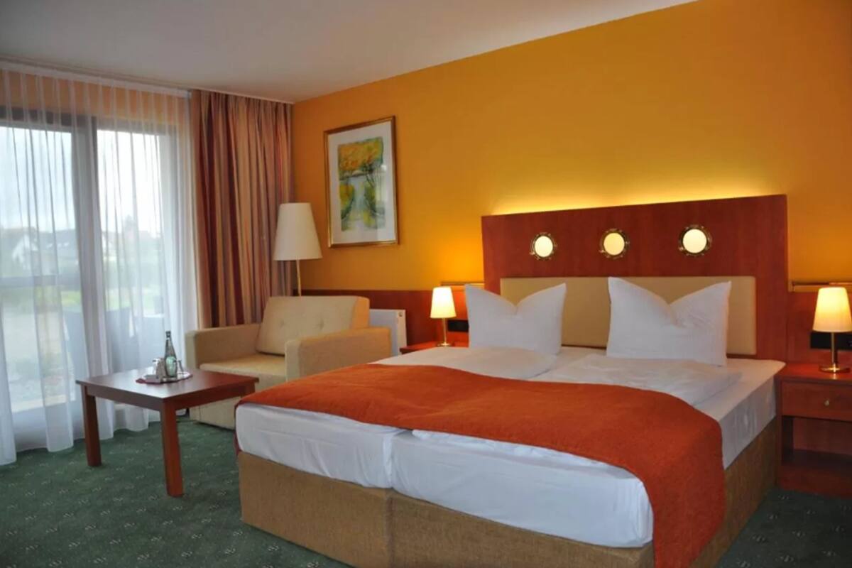 junior suite | 1 bedroom, in-room safe, desk, soundproofing