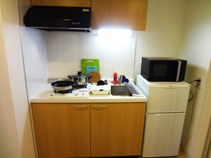 Fridge, microwave, stovetop, electric kettle - Racine Higashiueno (Tokyo)