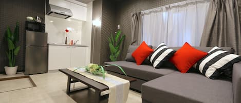 Superior Room (ES32) | Iron/ironing board, free WiFi
