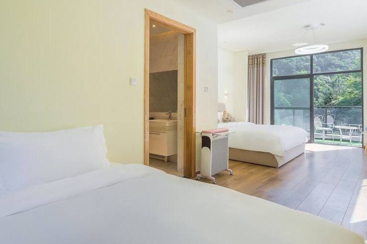 Suite familiar | Cortinas blackout, wifi gratis y ropa de cama