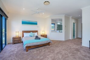 Duplex, 4 Bedrooms, Non Smoking