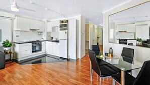 Unclassified image, 2 of 15, button - Heart of Surfers Paradise, 2BR Apt (Surfers Paradise)