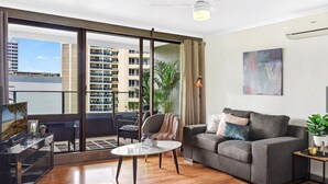 Unclassified image, 4 of 15, button - Heart of Surfers Paradise, 2BR Apt (Surfers Paradise)