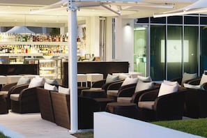 Lobby lounge - Luxurious Apartment, Heart of Surfers (Surfers Paradise)