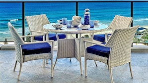 Apartment, 1 Bedroom, Non Smoking | Terrace/patio - Luxurious Apartment, Heart of Surfers (Surfers Paradise)