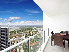 Apartment, 3 Bedrooms, Non Smoking | Balcony