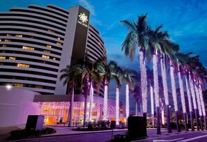 Apartment, 2 Bedrooms, Non Smoking | Street view - Luxury Mantra Resort, 2BR 2Bath Apt (Broadbeach)