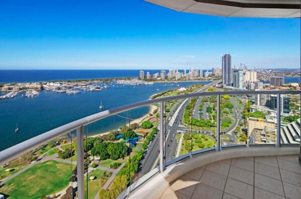 Apartment, 3 Bedrooms, Non Smoking | Balcony view