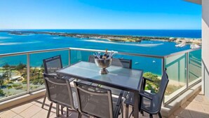 Apartment, 3 Bedrooms, Non Smoking | Balcony
