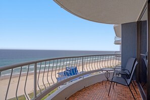 Apartment, 2 Bedrooms, Non Smoking | Balcony