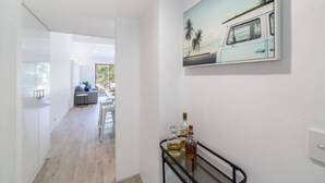 Interior - Modern Coastal Home (Surfers Paradise)
