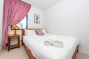 Room - JHT - 2 BRM Apartment, Stylish, Opposite to SkyTower (Auckland)