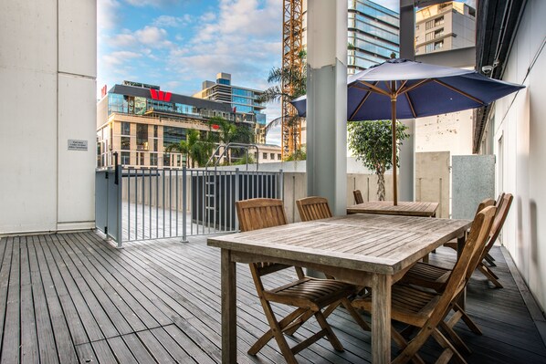 Terrace/patio - JHT - 1 BRM Apartment, Britomart, Sea View (Auckland)