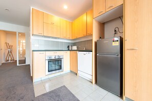 Apartment, 1 Bedroom | Private kitchen
