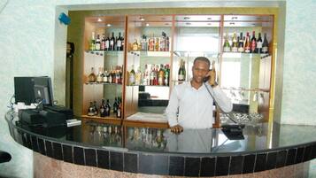 Bar (in der Unterkunft)