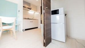 Cute Room | Living area | Flat-screen TV - Residence Tenjinn Minami (Fukuoka)