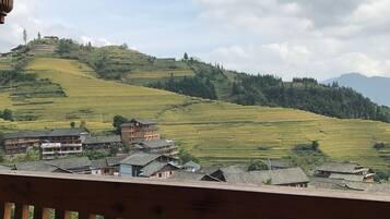 Deluxe Twin Room, Balcony | Pemandangan balkoni